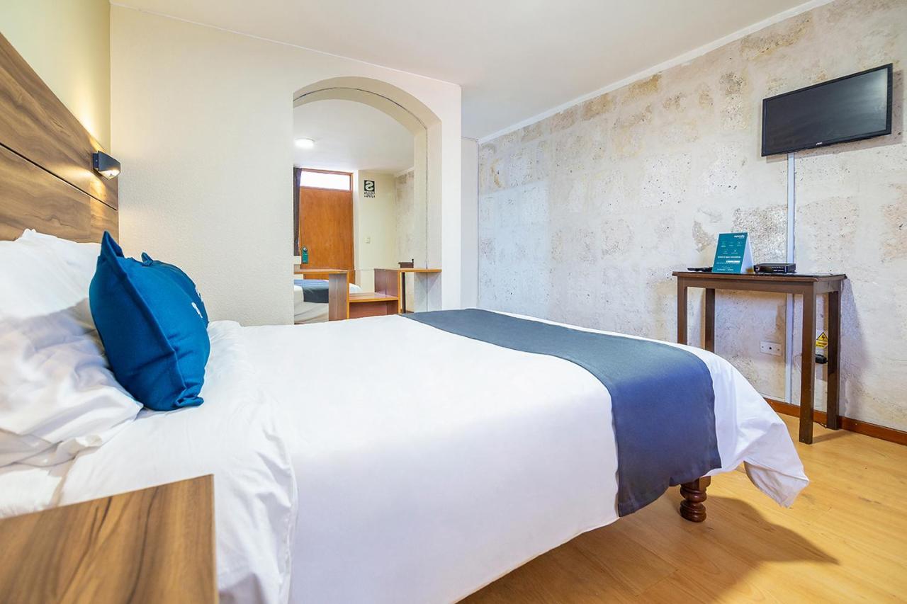 Hotel Mosna Arequipa Buitenkant foto