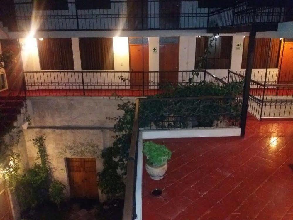 Hotel Mosna Arequipa Buitenkant foto